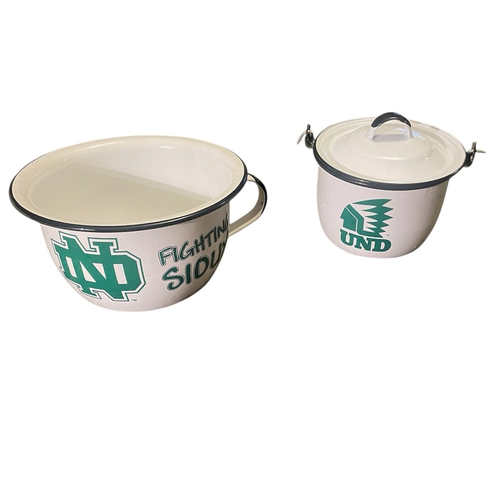 Univ of North Dakota Fighting Sioux Enamelware Pots Set of 2